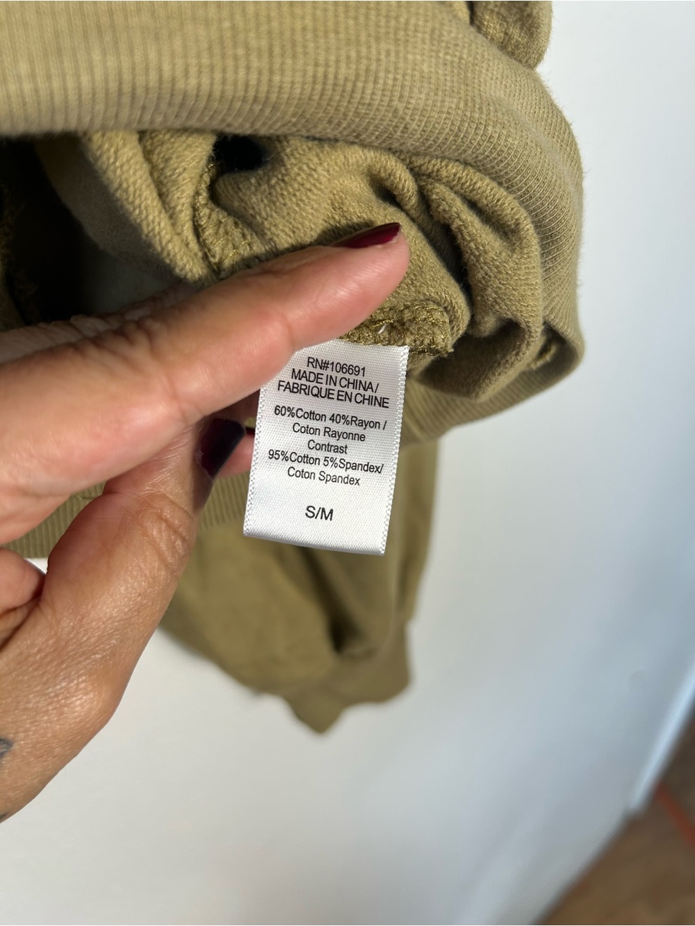 Young Fabulous & Broke Women's Cropped Hoodie S/M Tan Snap Button Sleeve YFB - Picture 4 of 7